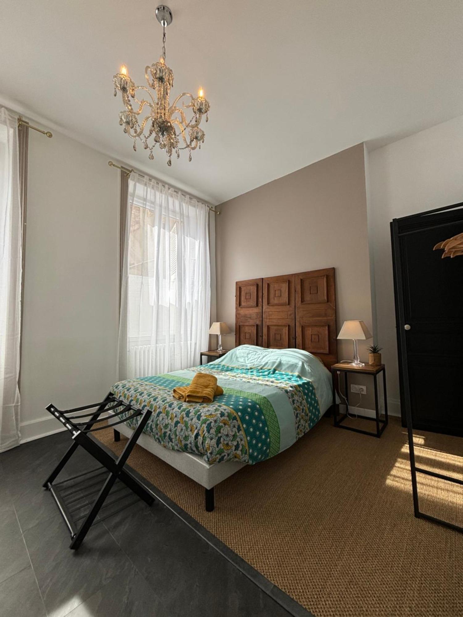 Maison A La Guitarde - Hotel Particulier Hippolyte Châteauroux Екстериор снимка