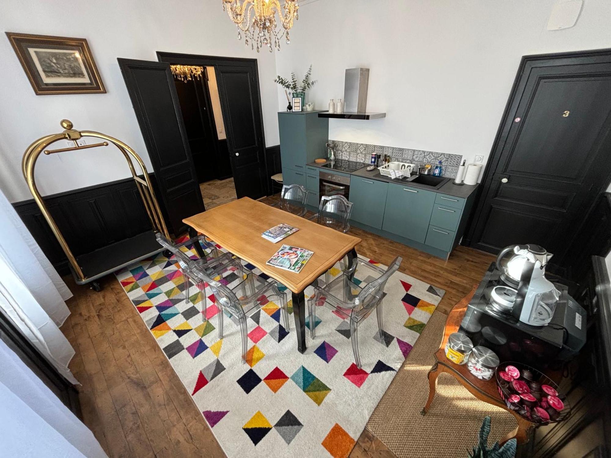 Maison A La Guitarde - Hotel Particulier Hippolyte Châteauroux Екстериор снимка
